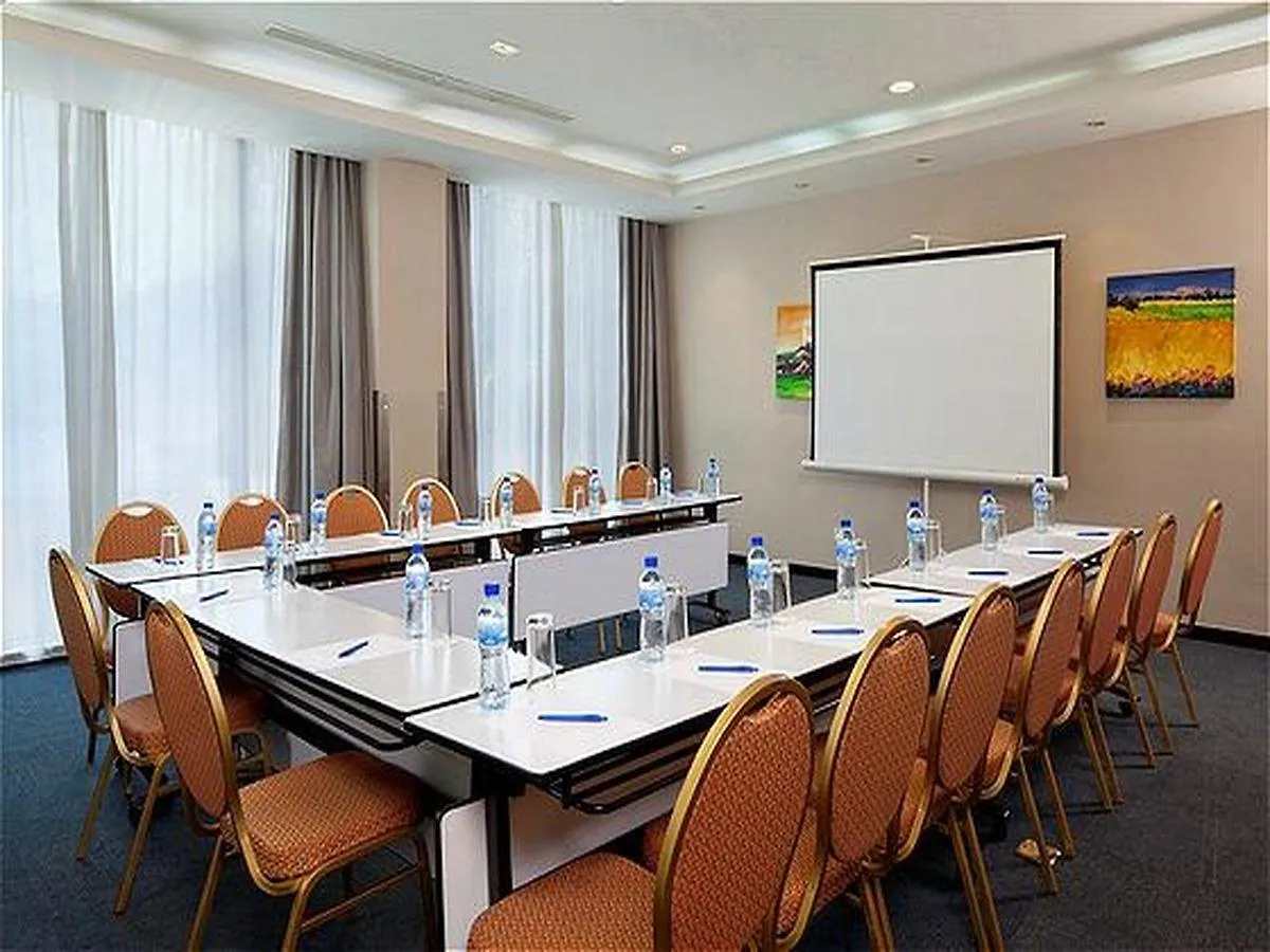 Holiday Inn Express Shanghai Putuo By Ihg 3*,  China