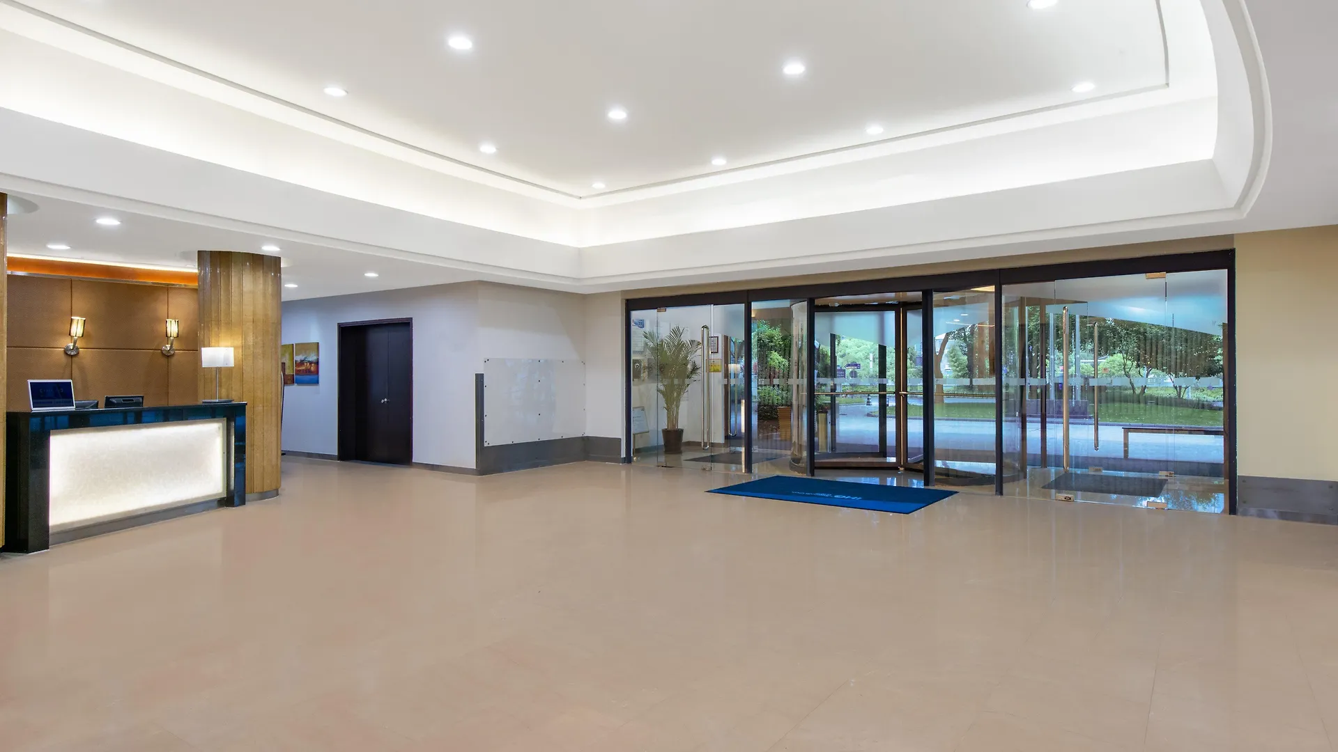 Holiday Inn Express Shanghai Putuo By Ihg Hotel