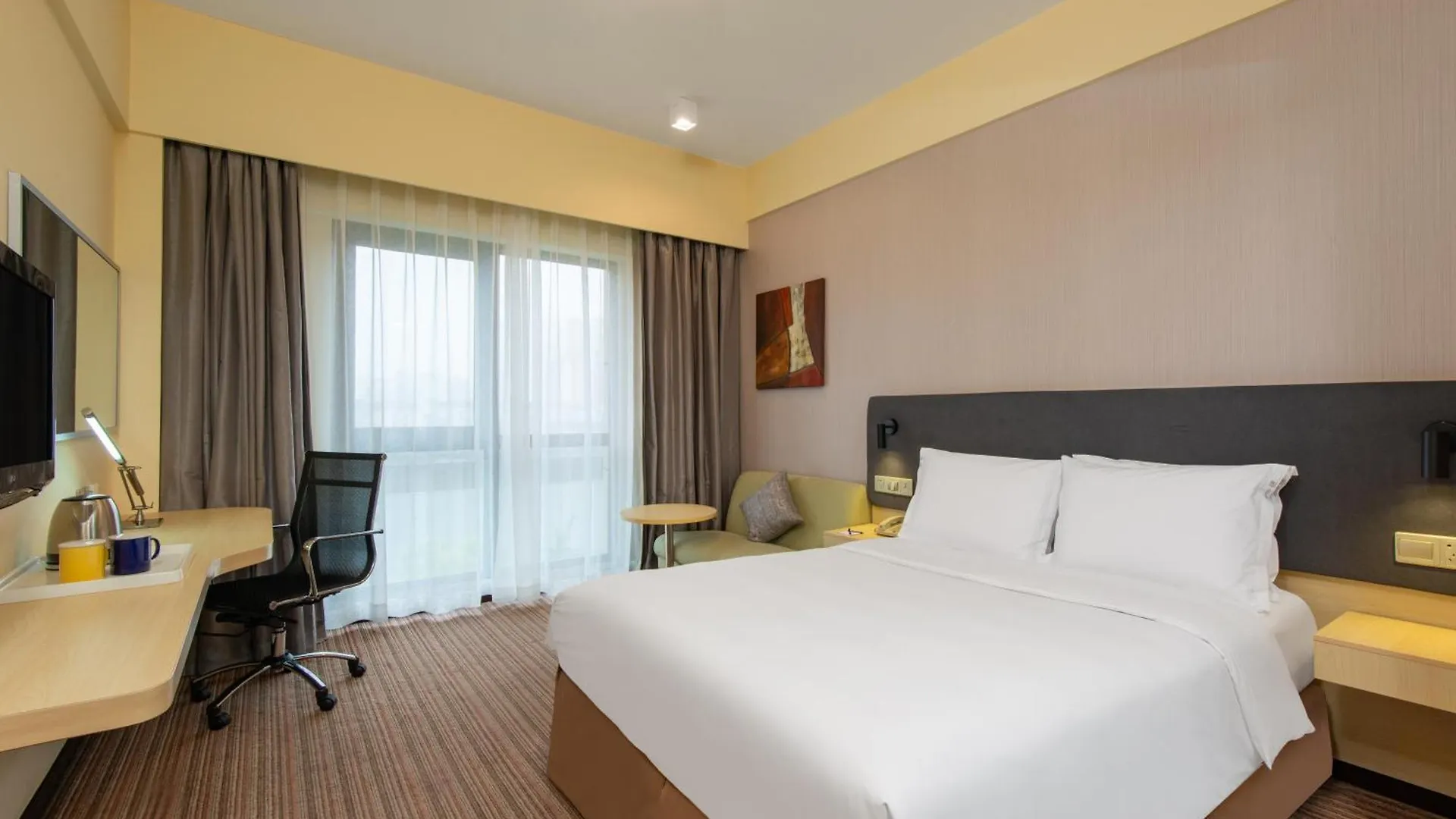Holiday Inn Express Shanghai Putuo By Ihg