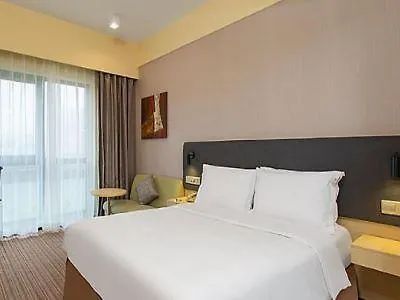 Holiday Inn Express Shanghai Putuo By Ihg 3*,