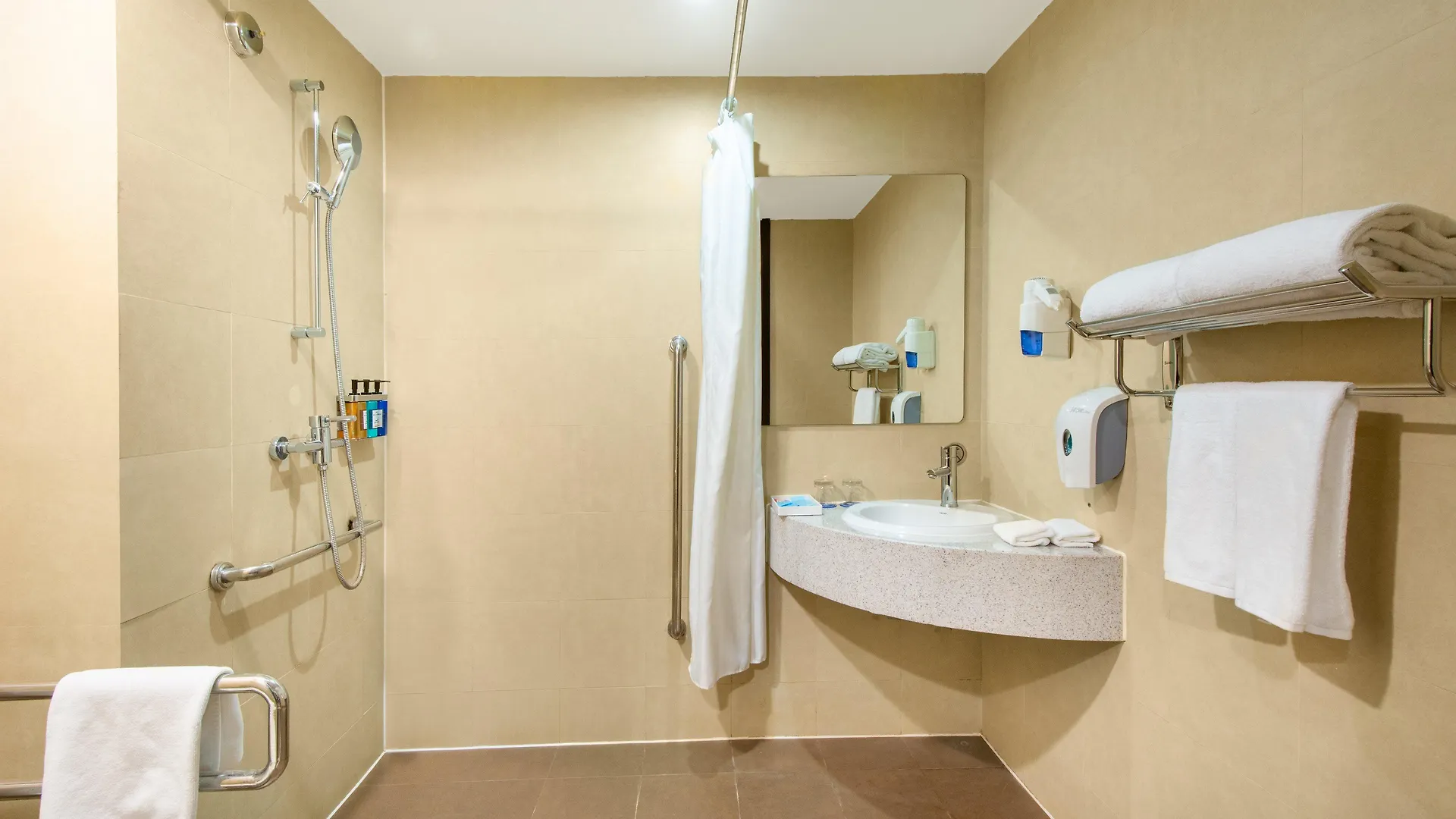 Holiday Inn Express Shanghai Putuo By Ihg