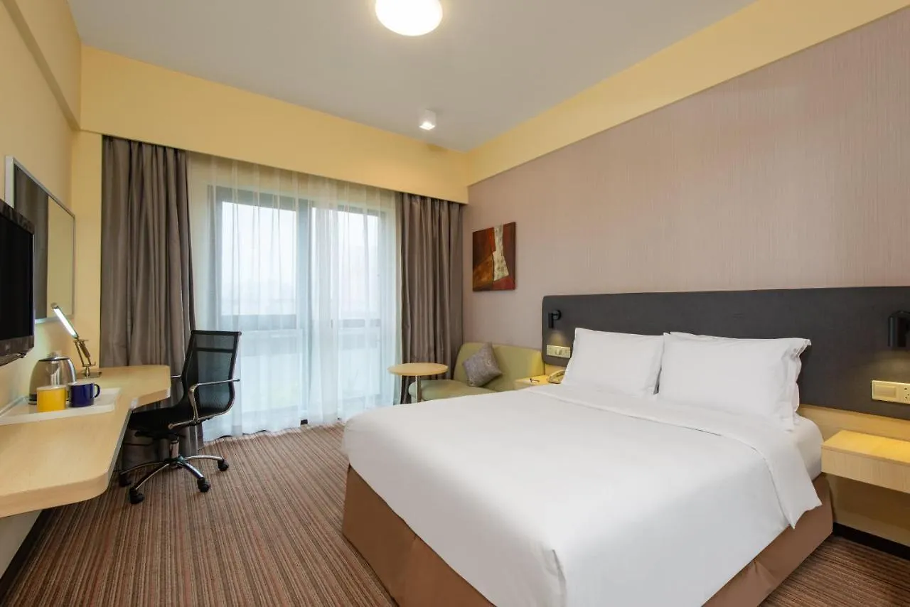 Hotel Holiday Inn Express Shanghai Putuo By Ihg