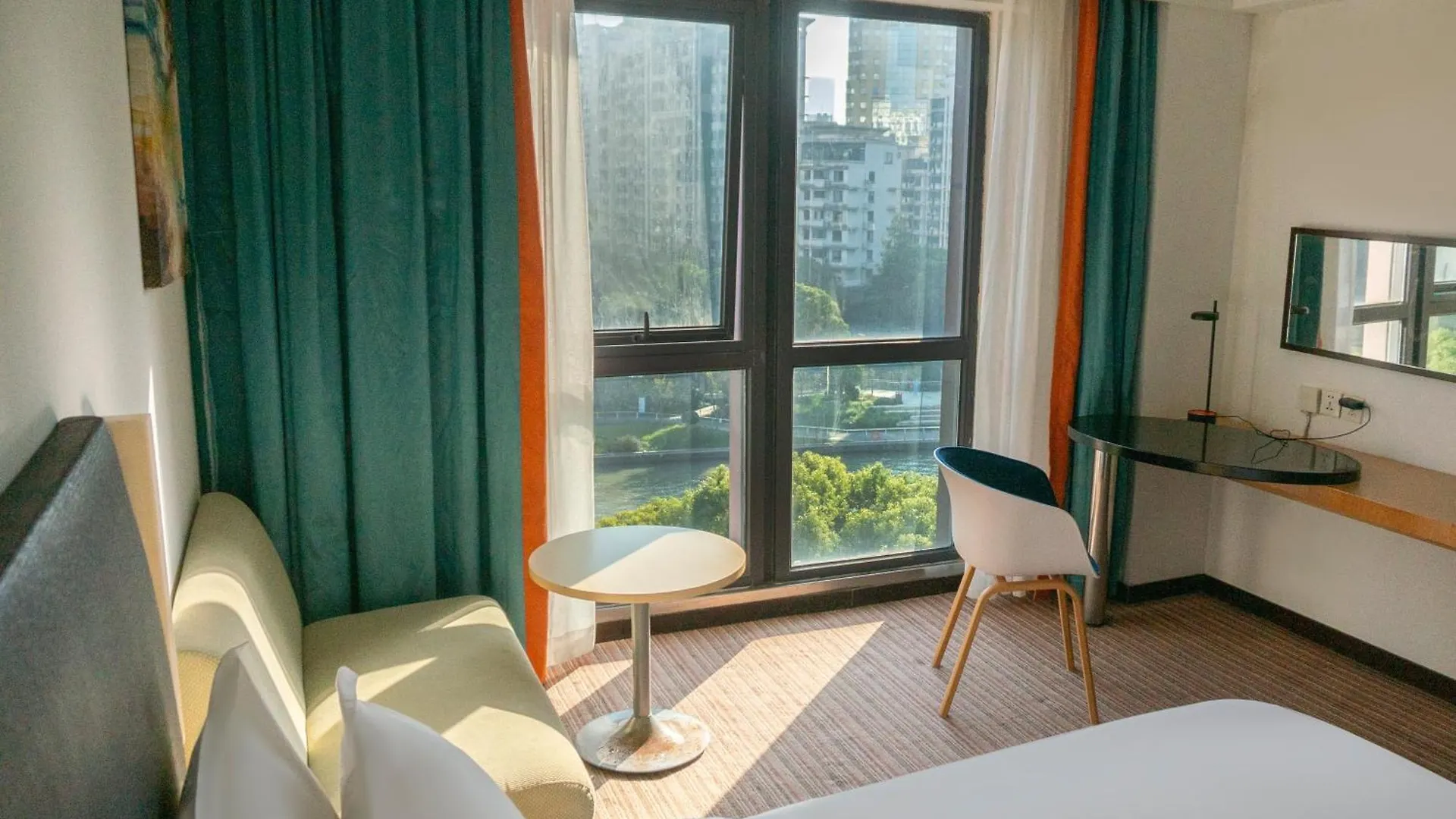 Holiday Inn Express Shanghai Putuo By Ihg China