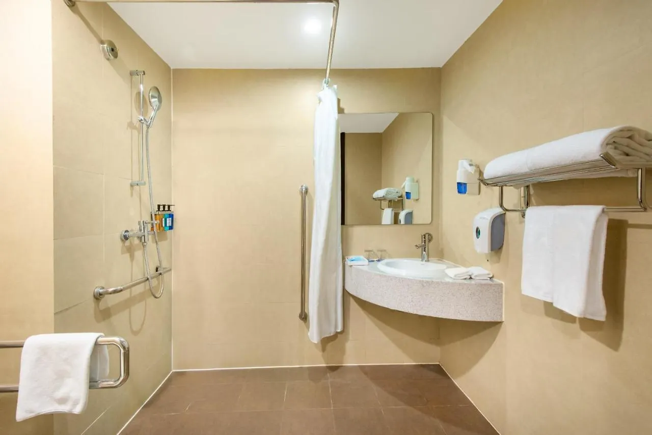 Holiday Inn Express Shanghai Putuo By Ihg 3*,  China
